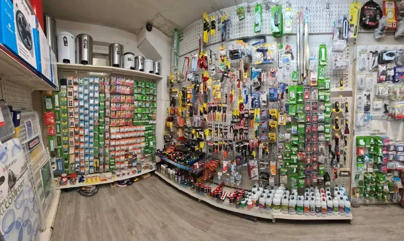 Matériel de bricolage près de Paris 9ᵉ